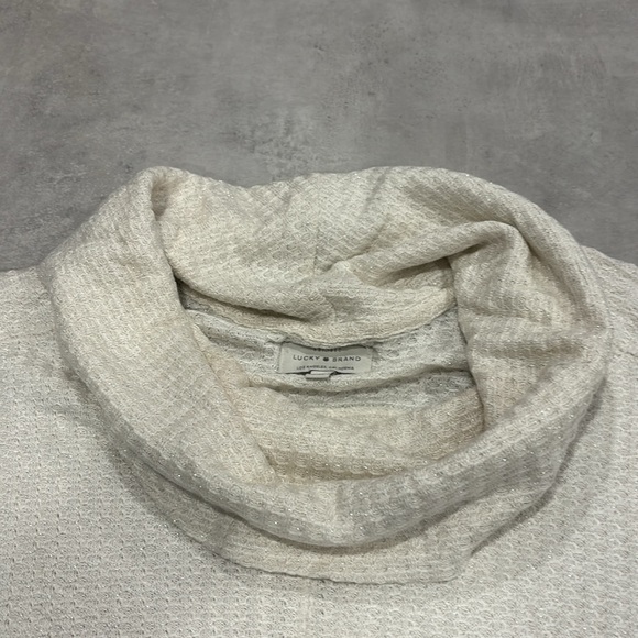 Sweater - Picture 3 of 7